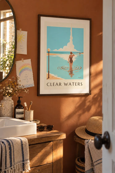 Poster bagnante di spalle nell'acqua chiara e trasparente: incorniciato alla parete