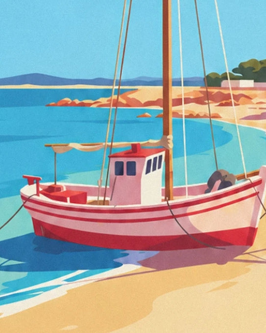 Le bateau blanc aux liserés rouges échoué sur le sable, devant la baie turquoise