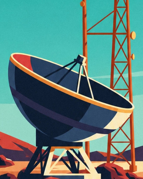 Une antenne parabolique bleu nuit sur son socle, entre rochers et pylônes orange