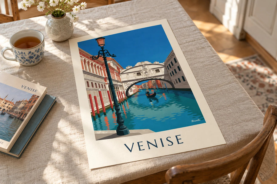 Poster gondola sotto il Ponte dei Sospiri a Venezia: appoggiato su un tavolo