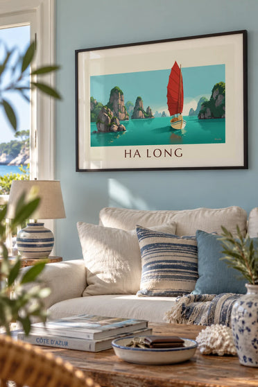 Poster di una giunca dalle vele rosse nella baia di Ha Long: incorniciato alla parete