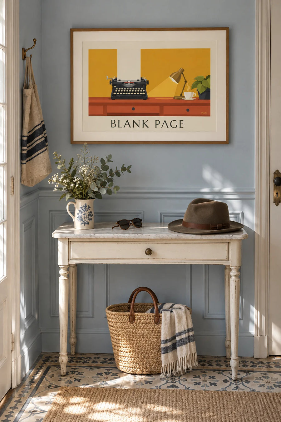 Affiche machine à écrire et feuille blanche sur un bureau : encadrée au mur