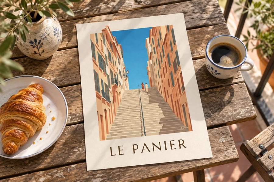 Affiche escaliers de la Montée des Accoules : posée sur une table