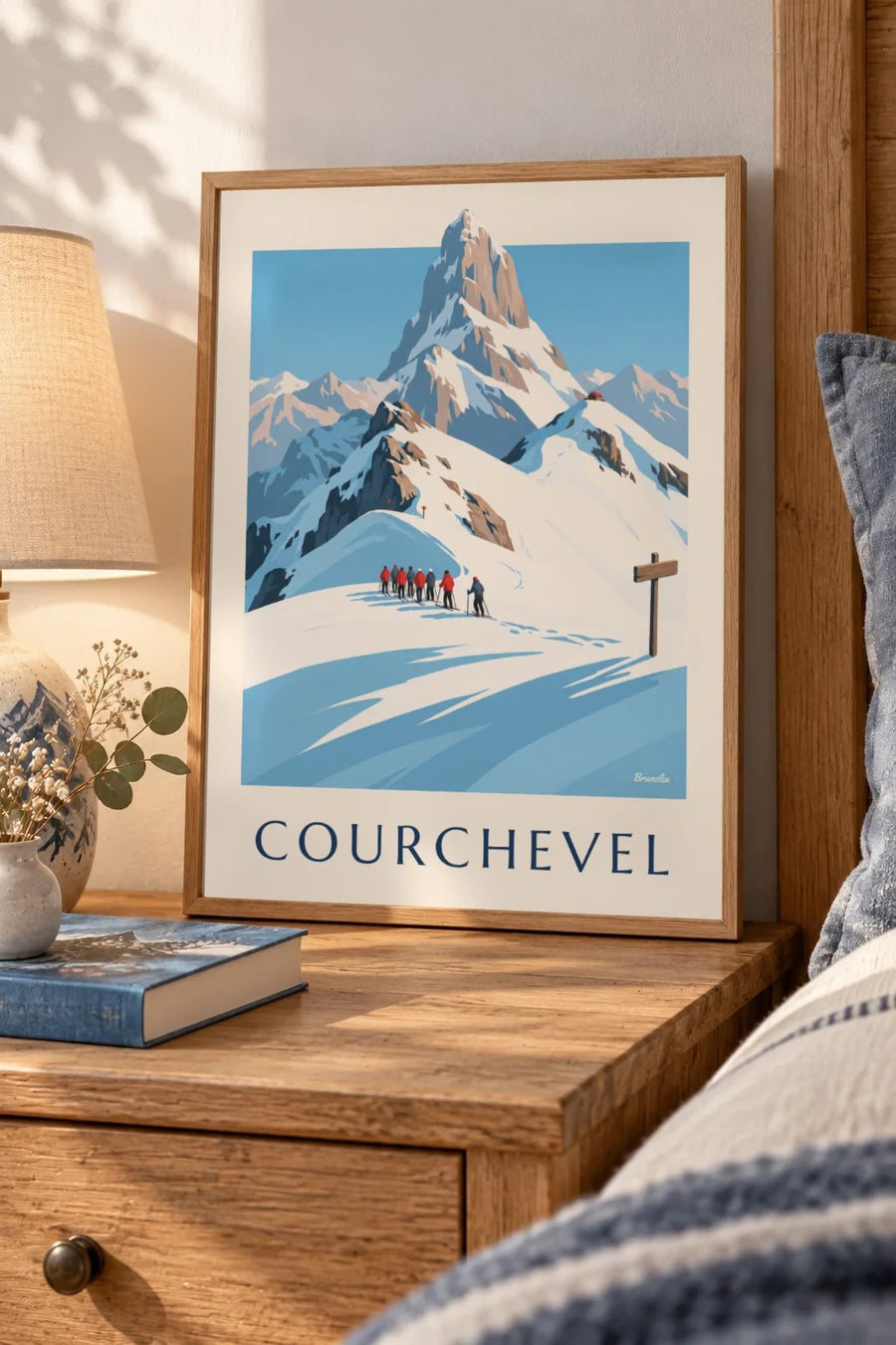Affiche Courchevel, sciatori davanti alla Vanoise : piccolo formato A4 con cornice