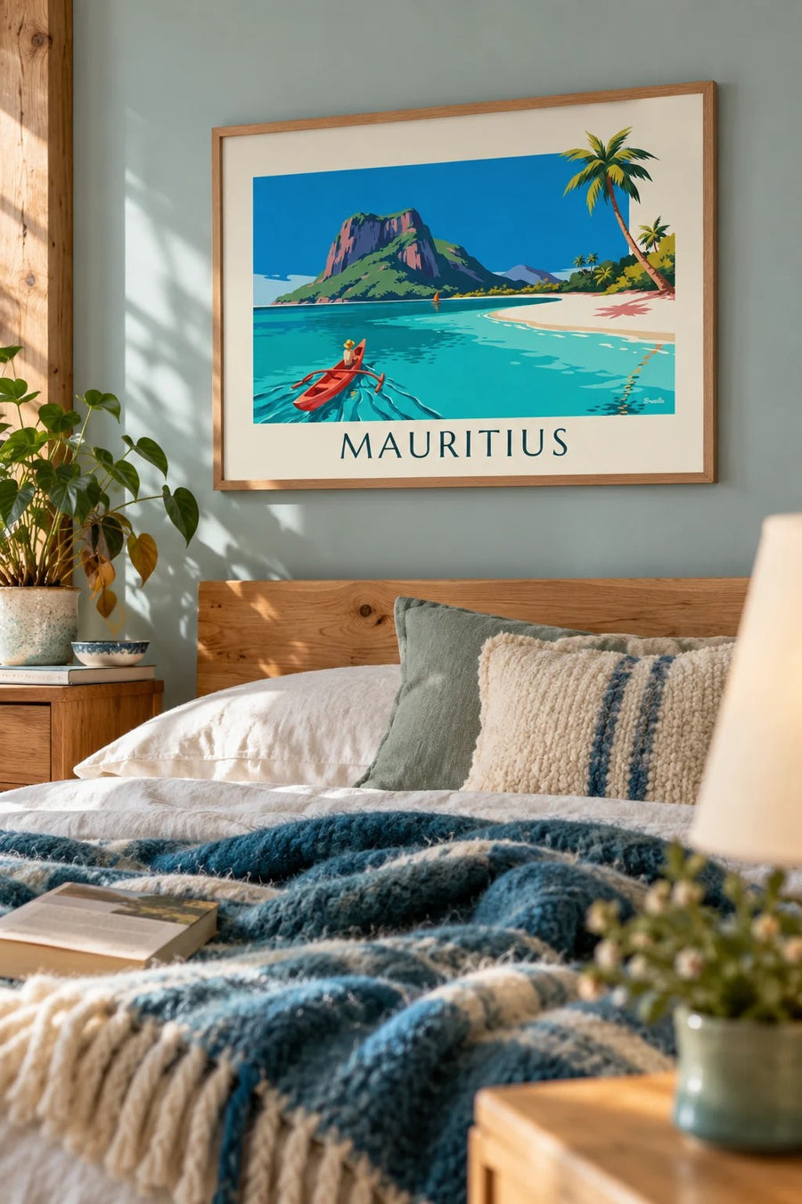 Poster laguna, palme da cocco e Morne Brabant a Mauritius: incorniciato al muro