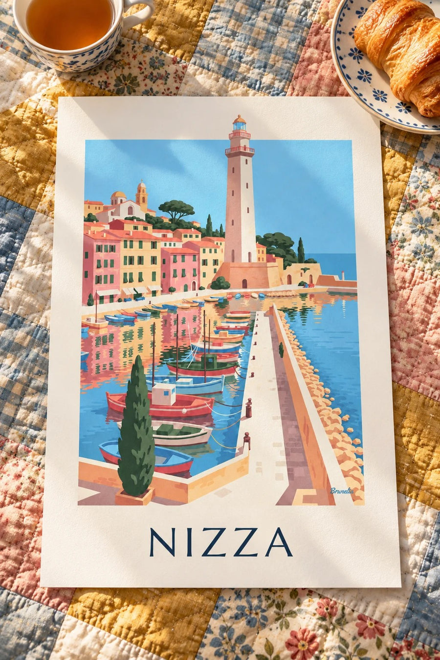 Poster del porto Lympia di Nizza con le sue barche: appoggiato su un tavolo