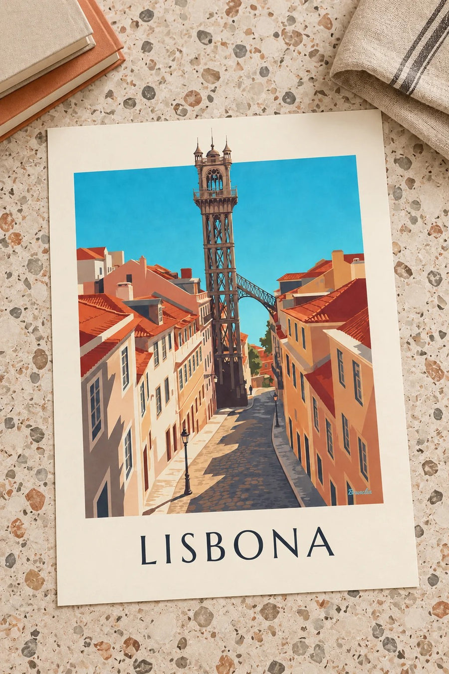 Poster ascensore di Santa Justa a Lisbona: appoggiato su un tavolo