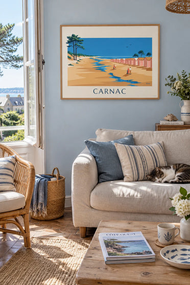 Affiche Grande Plage de Carnac à marée basse et cabines rayées : encadrée au mur