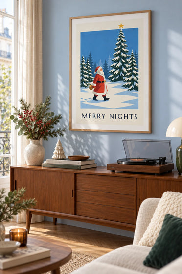 Poster Babbo Natale in una foresta di abeti innevati sotto la stella: quadro incorniciato alla parete