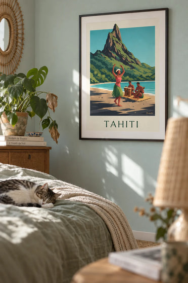 Poster danzatrice tahitiana e musicisti su una spiaggia di Tahiti: incorniciato alla parete