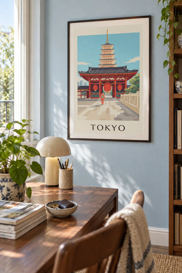 Poster del tempio Senso-ji e della sua grande lanterna rossa a Tokyo: incorniciato alla parete
