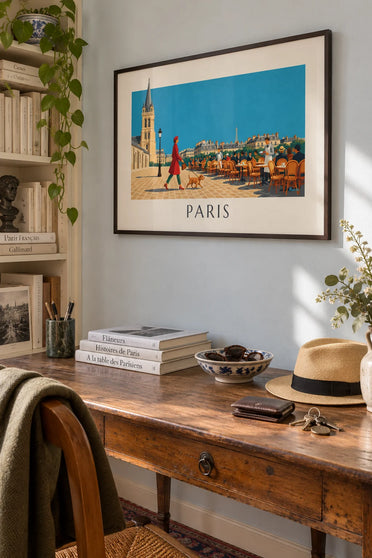Affiche femme et son chien place Saint-Germain-des-Prés à Paris : encadrée au mur