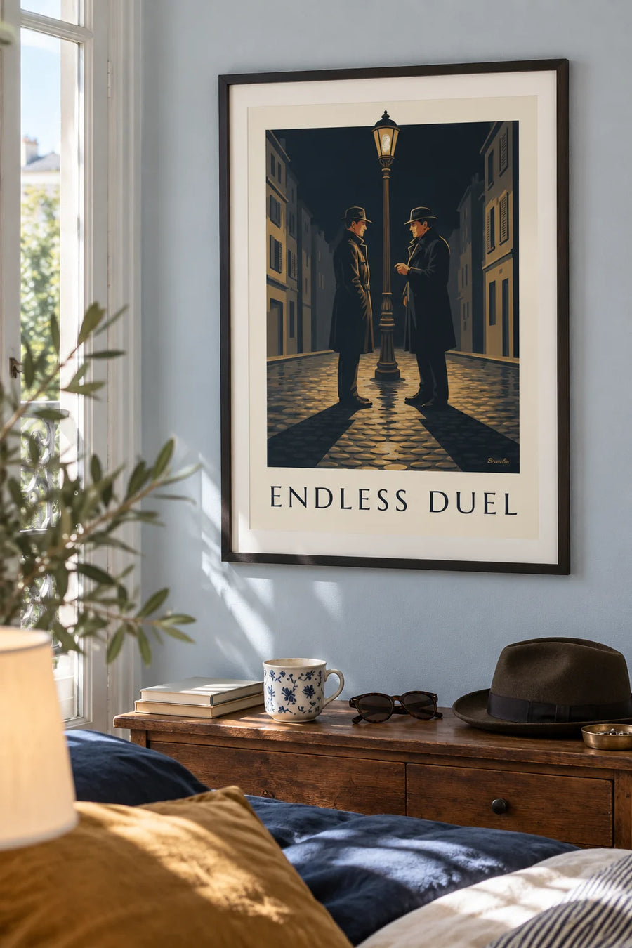Affiche duel de film noir sous un réverbère, nuit de pluie : encadrée au mur